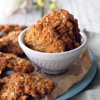 ANZAC Biscuit Recipe - a traditional cookie made by Australians to celebrate ANZAC Day