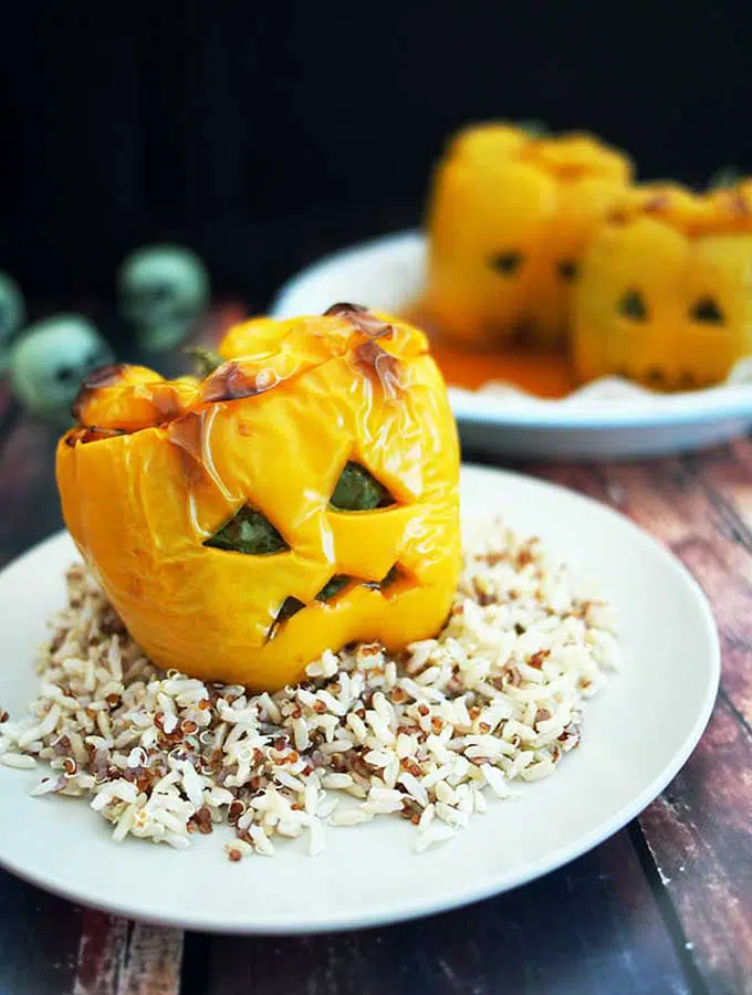 Jack O Lantern Stuffed Capsicums