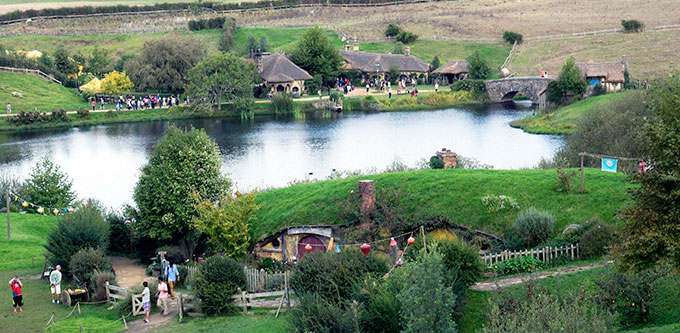 Hobbiton Movie Set