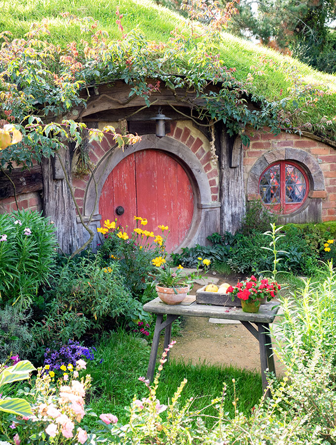 Hobbiton Movie Set