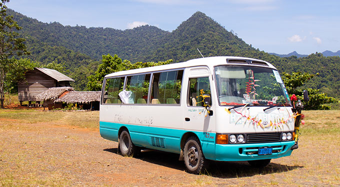 Altoua-magical-mystery-bus