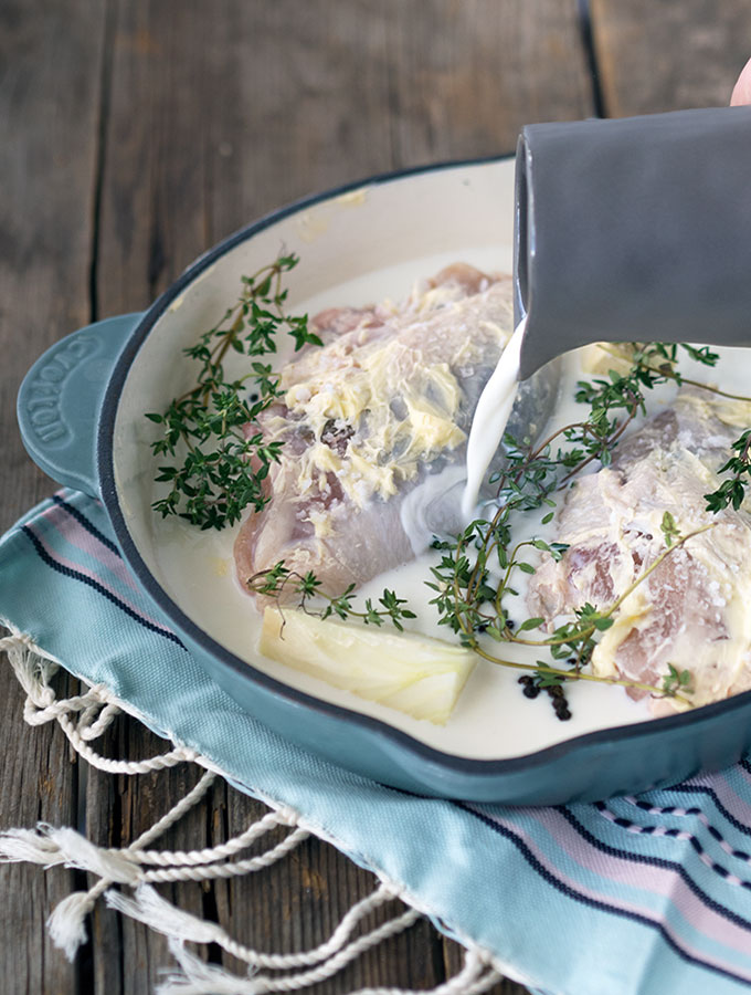 Black Truffle Chicken Breast baked in Milk is a simple and easy version of poulet en demi deuil (chicken in half mourning). Super tender and juicy chicken with a simple but flavour packed sauce.