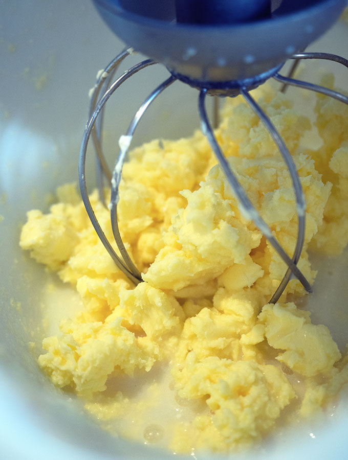 how to make butter at home, super easy and super tasty