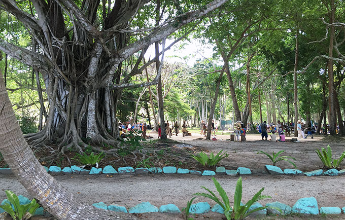 Islands of PNG - Doini Island