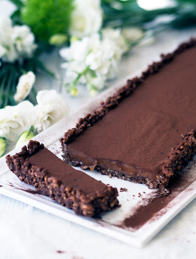 Caramel Chocolate Crackle Tart Recipe: Childhood party favourite is given a dose of adulthood with the addition of rich French Caramel to create the most decadent dessert.
