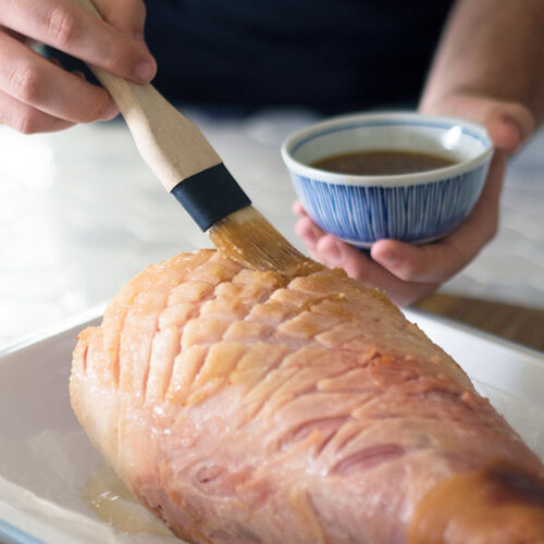 Dark and Stormy Baked Ham. Such a simple dish and will be the shining star of your Christmas festivities.