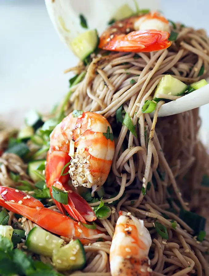 soba noodle salad with prawns, coriander, ginger and tahini, simple and easy