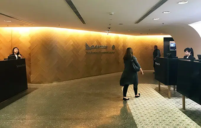 Full access information for Qantas Singapore Lounge