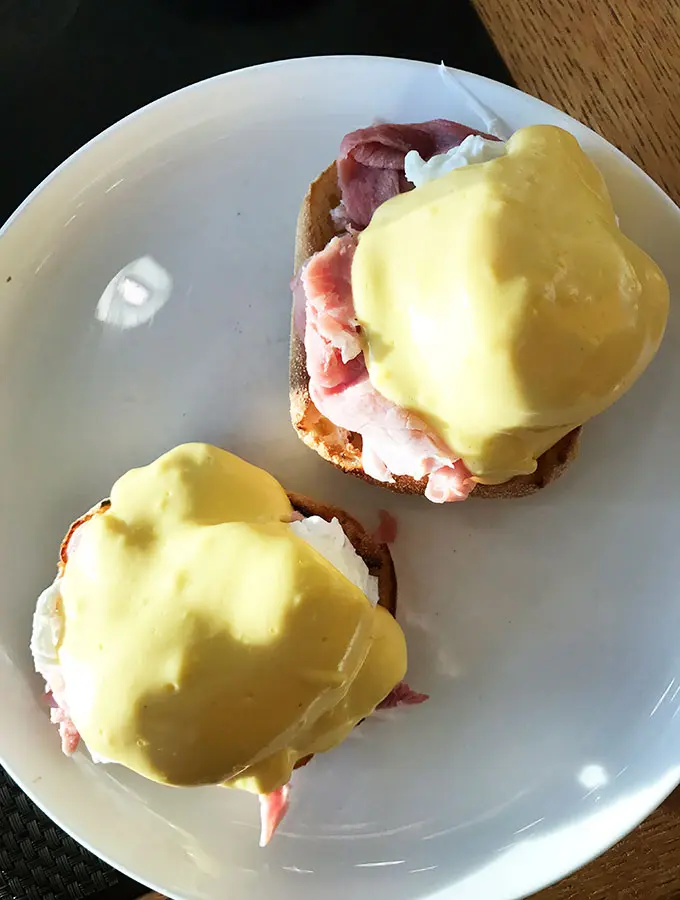 Qantas First Class Lounge Sydney - breakfast of eggs benedict