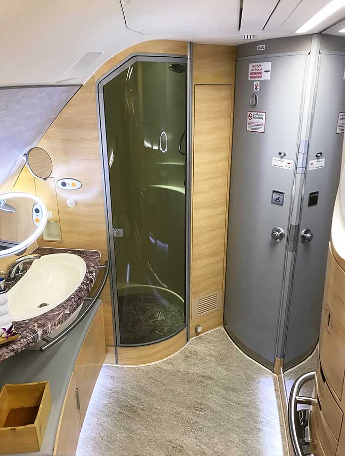 Emirates A380 first class bathroom | Belly Rumbles