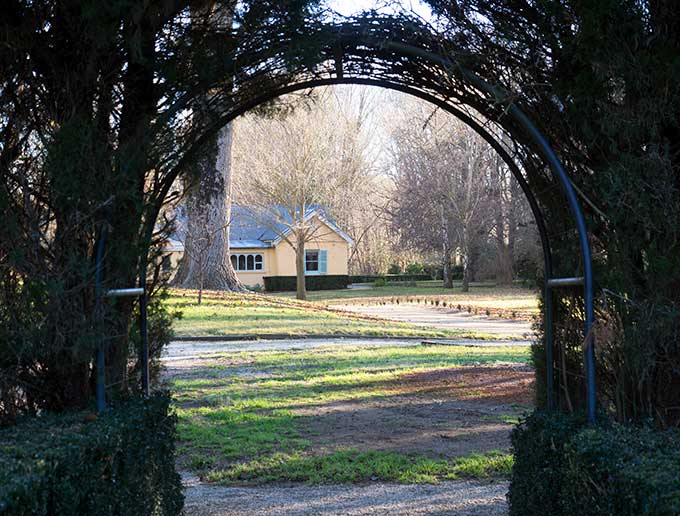 mona farm garden