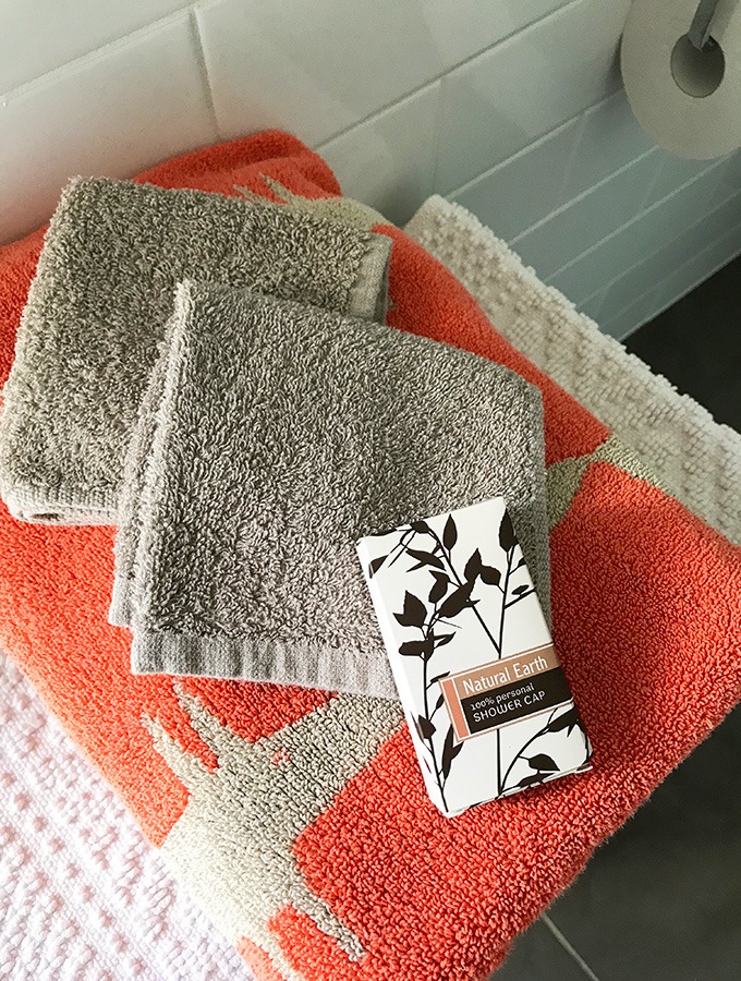 towels and washers in the bathroom at the pet friendly dog house port macquarie