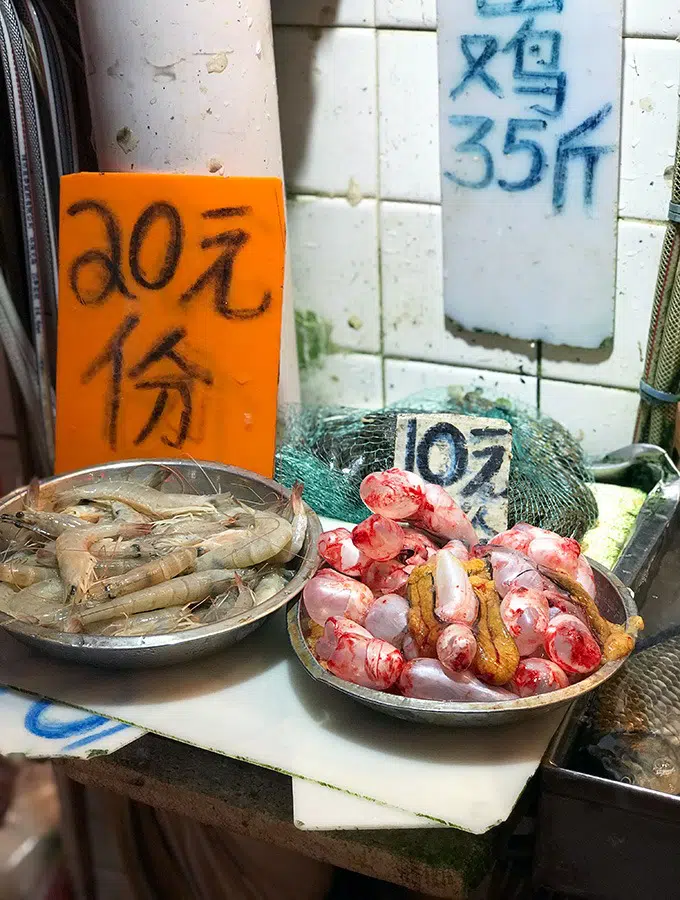 frehs prawns and fish offal at the red market macao