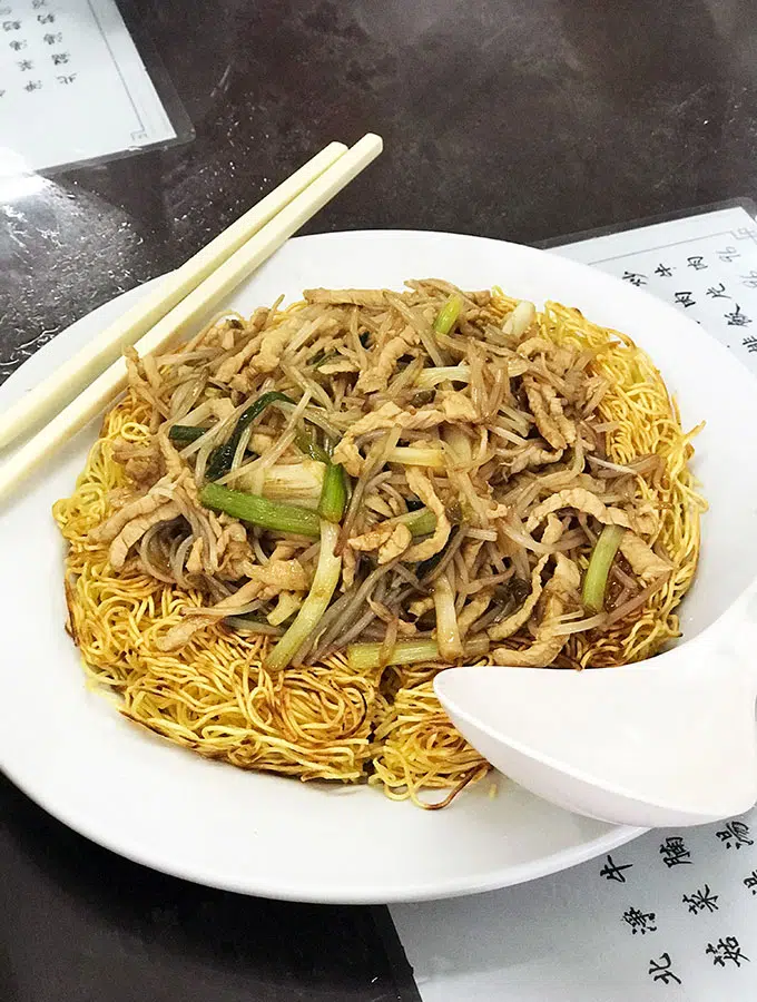 Long Va Tea House in Macao - pork noodles