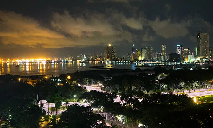 skyline of manila 