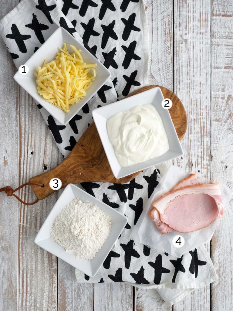 4 ingredient cheese and bacon rolls ingredients