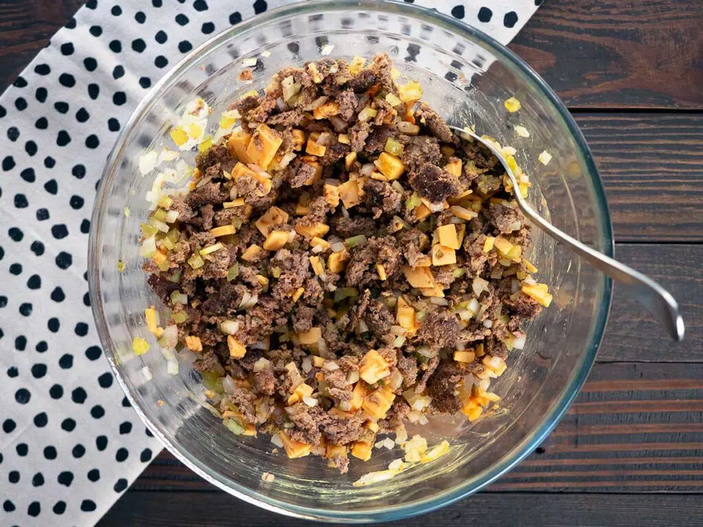 cheeseburger spring roll filling in a glass bowl