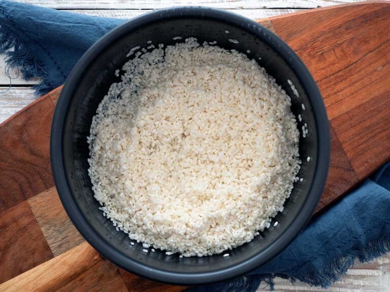 How to make sushi rice in a rice cooker Belly Rumbles