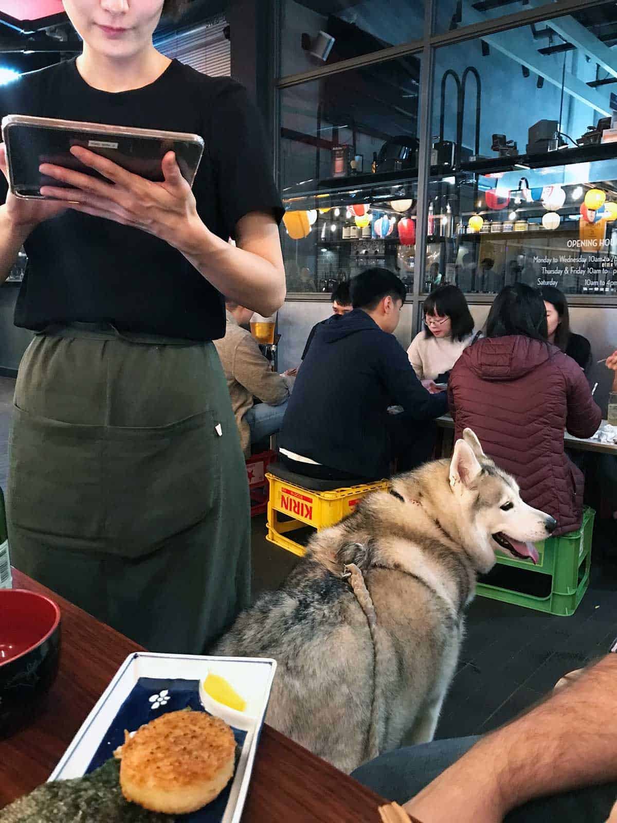 Outdoor seating at Nakano Darling.