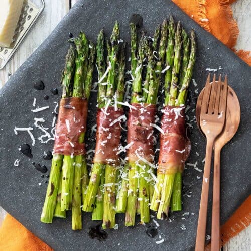 Air fryer asparagus recipe.
