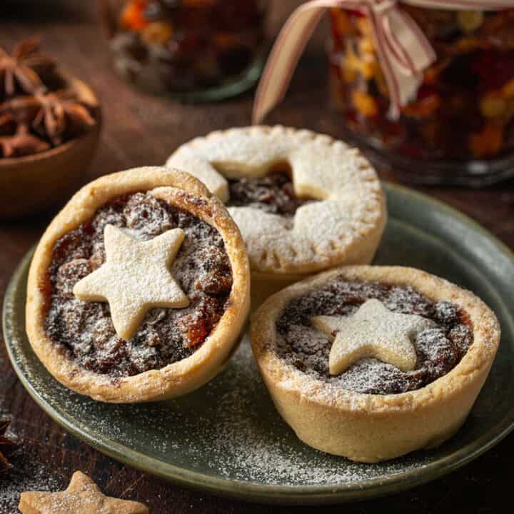 Fruit Mince Pies - Belly Rumbles
