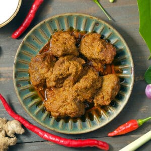 Beef rendang recipe.