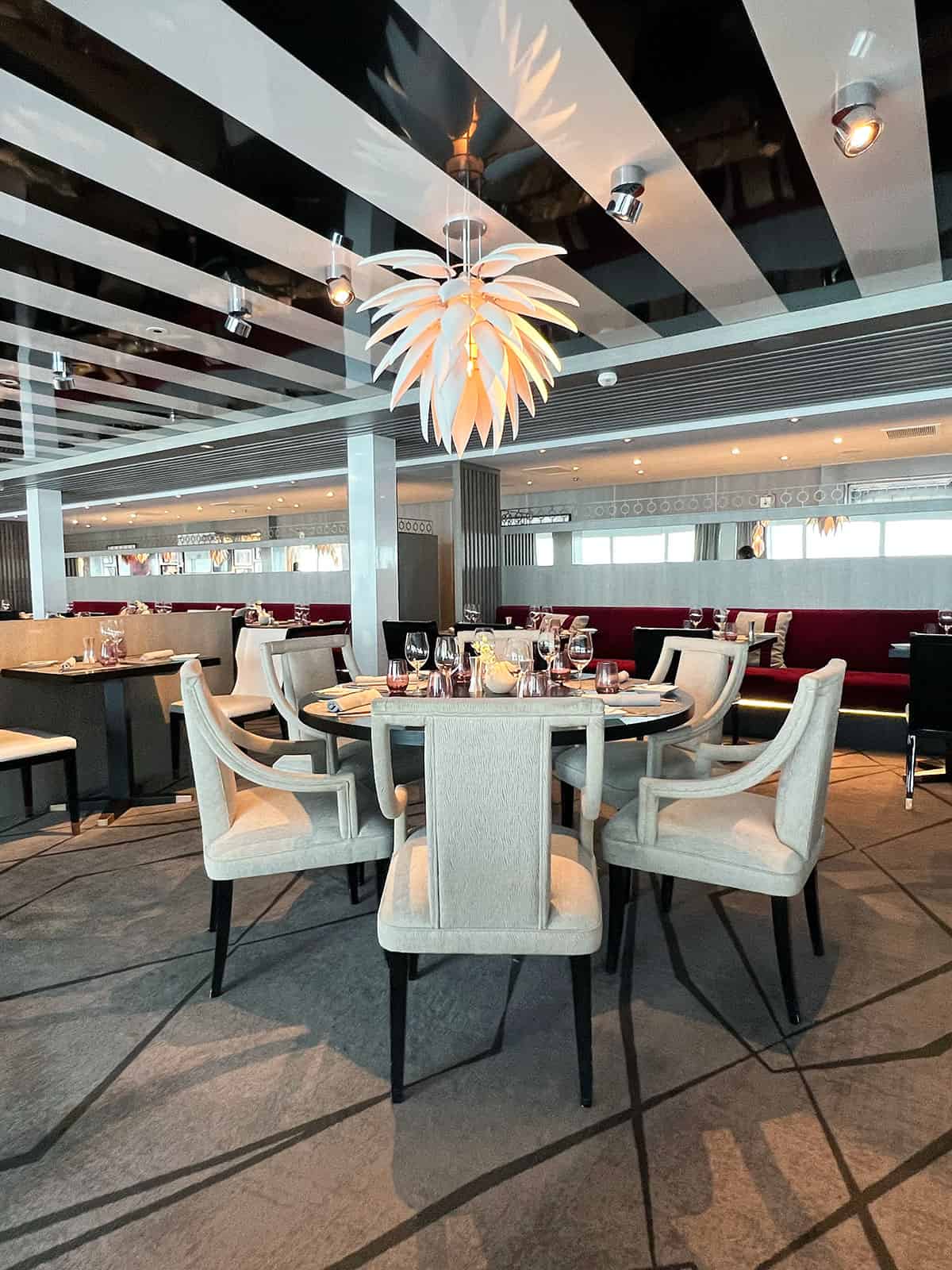 Table and chairs in Luminae.