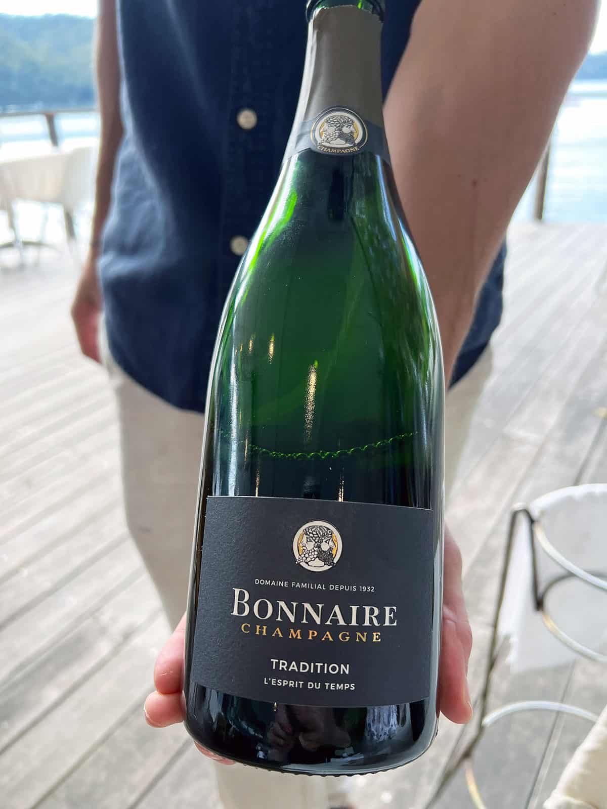 A bottle of Bonnaire Champagne.